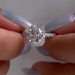 S925 Maxine Special Moissanite Halo 2.5 Carat Oval Cut Engagement Ring In Sterling Silver - Image 3