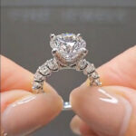 S925 Maxine Luxury 4.0 CT Round Cut Engagement Ring - Image 2