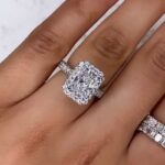 S925 Moissanite 3.5Ct Radiant Cut Halo Engagement Ring In Sterling Silver