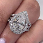 S925 Maxine Vintage Split Shank Halo 4.5Ct Pear Cut Engagement Ring In Sterling Silver
