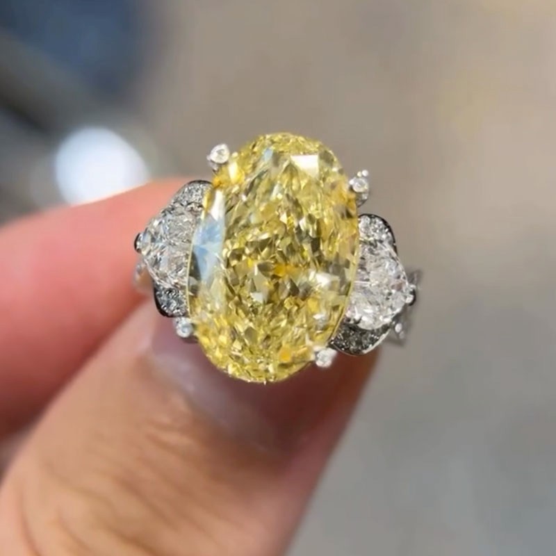 ER1607PS-11-1753094603 S925 Luxe 8.0Ct Yellow Oval Cut Three Stone Engagement Ring In Sterling Silver - Image 1