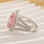 S925 Vintage Split Shank Halo 4.5Ct Pear Cut Pink Engagement Ring In Sterling Silver - Image 4