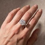 S925 Luxurious Crushed Ice Hybrid Radiant Cut Three Stone Engagement Ring In Sterling Silver - Image 4