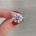 S925 Luxurious Round Cut 4 Prong Engagement Ring For Women In Sterling Silver - Image 4