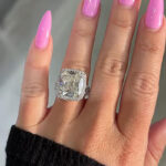 S925 Luxurious Split Shank Halo Cushion Cut Engagement Ring For Women In Sterling Silver