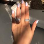 S925 Luxury Wide Pave Design Women's Wedding Band for Women In White Gold - Image 3