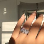 S925 Luxury Wide Pave Design Women's Wedding Band for Women In White Gold - Image 2