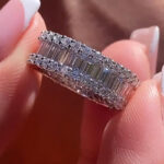 S925 Stunning Emerald Cut Women's Wedding Band In Sterling Silver