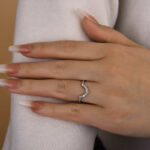 S925 Maxine Unique Round Cut Women's Wedding Band - Image 3