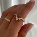 S925 Crown Shaped Wedding Band In Sterling Silver