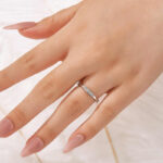 S925 Classic 0.3Ct Sterling Silver Wedding Band With Round Cut Stone - Image 2