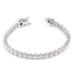 *Exquisite Round Cut White Gold Moissanite Bracelet