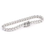 *Exquisite Round Cut White Gold Moissanite Bracelet - Image 4