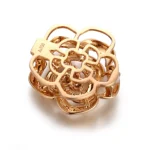 Camellia Clasp Pendant | Round-Cut Diamond in 18K Yellow Gold Floral Design (Pendant Only) - Image 2