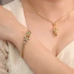 Double Leopard Head Bracelet | 18K Yellow Gold Pair with Diamond - Image 5