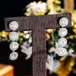 *round moissanite halo linear earrings - Image 4