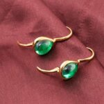 *Elegant Gold Hoop Earrings with Pear-Cut Emeralds - Image 6